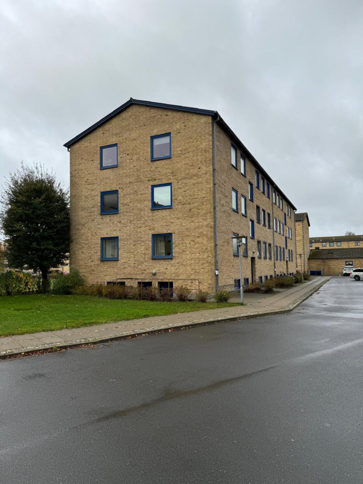 Stor Og Lys Lejlighed I Hjertet Af Holstebro Exterior foto
